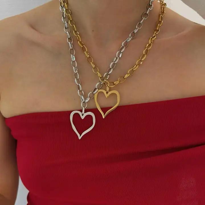 Jossyln 18K Stainless Steel Tarnish Free Heart Necklace | 40NK9564