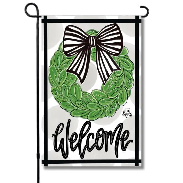 DK Black and White Bow Wreath Glam Flag