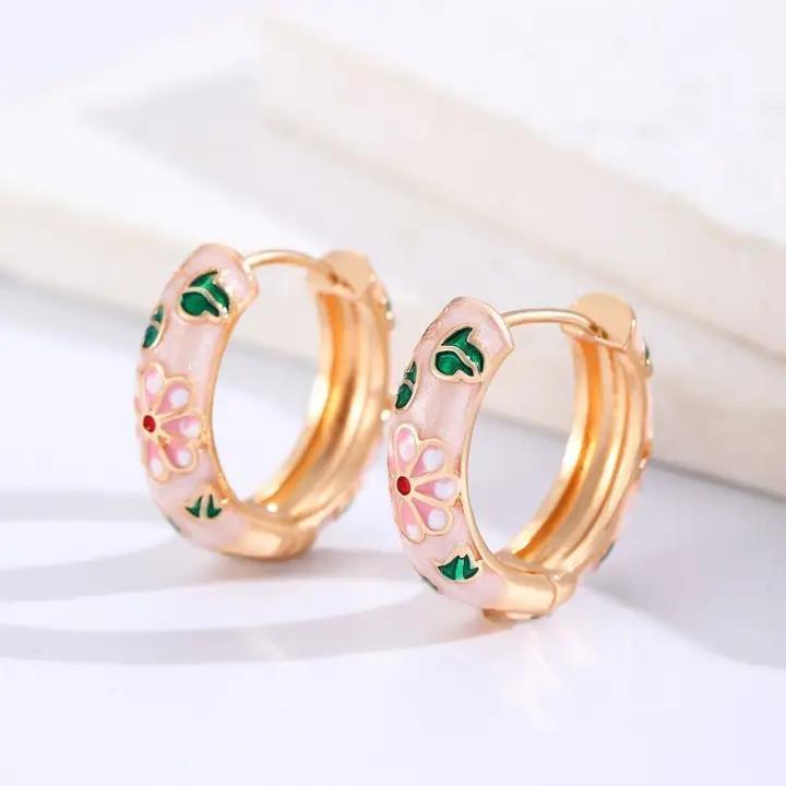 Josslyn Vintage Cloisonne Enamel Floral Hoop Earrings | 40E358