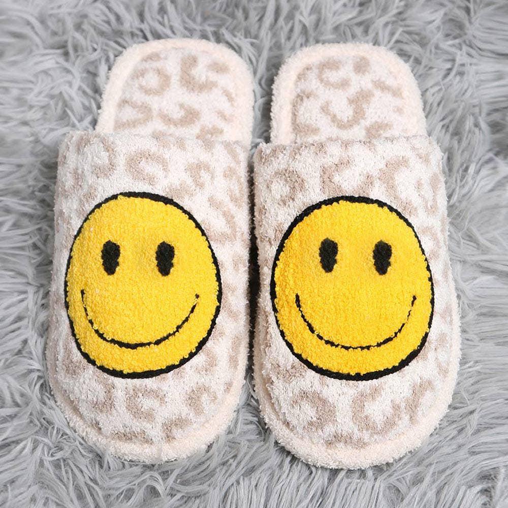 Smile Accented Leopard Patterned Soft Home Indoor Slippers