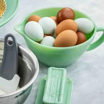 Jadeite Glass Collection 1.25 Qt Mixing Bowl