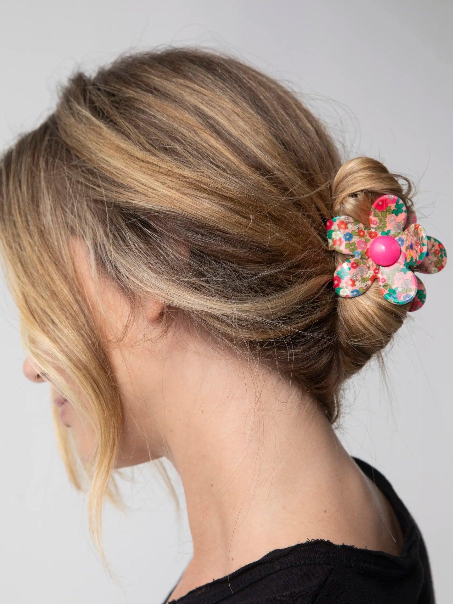 Natural Life Daisy Flower Hair Clip - Peach Floral