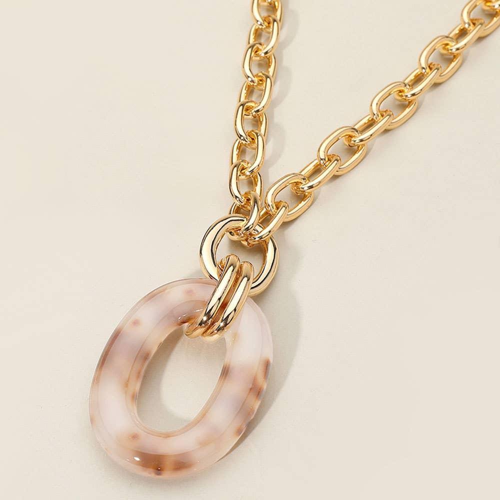 Oval Ring Pendant Chunky Chain Necklace