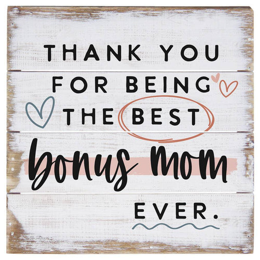Bonus Mom - Perfect Pallet Petites